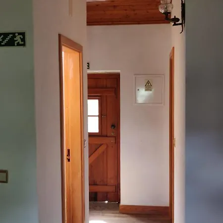 Casa Do Loureiro Ferrarias (Coimbra)