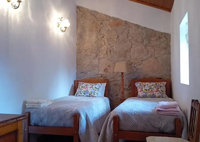 Casa Do Loureiro Nyaraló