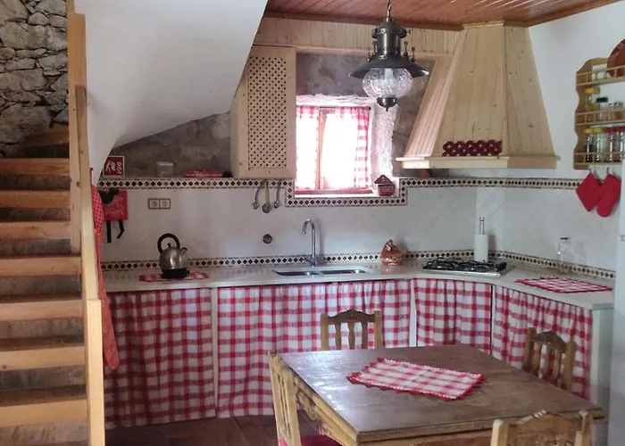 펜션 Casa Do Loureiro Ferrarias (Coimbra)